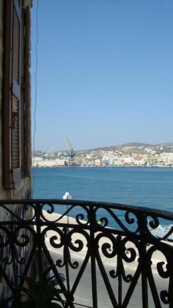 Kymata Hotel Ермополи Екстериор снимка